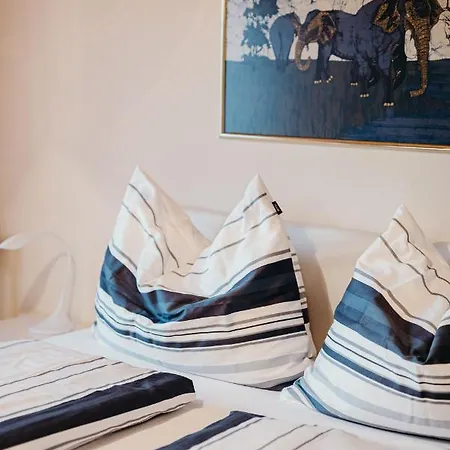 Hartlieb Goldeck Millstaettersee * Spittal an der Drau